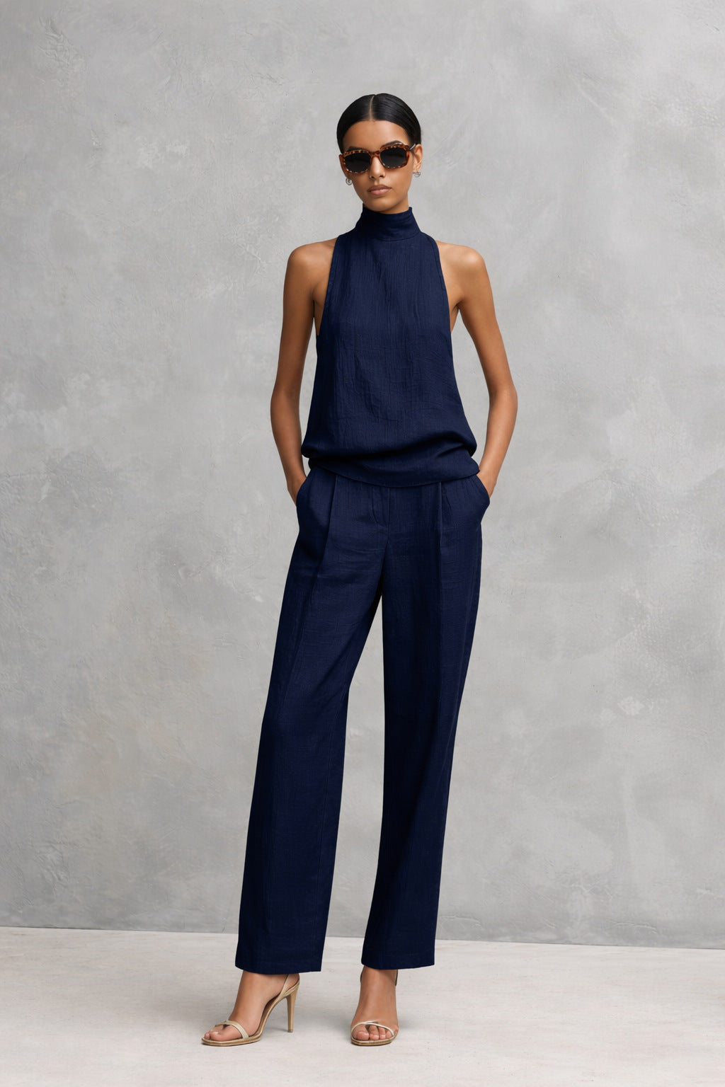 Women's Elegant Cotton And Linen Round-neck Sleeveless Top And Trousers Set