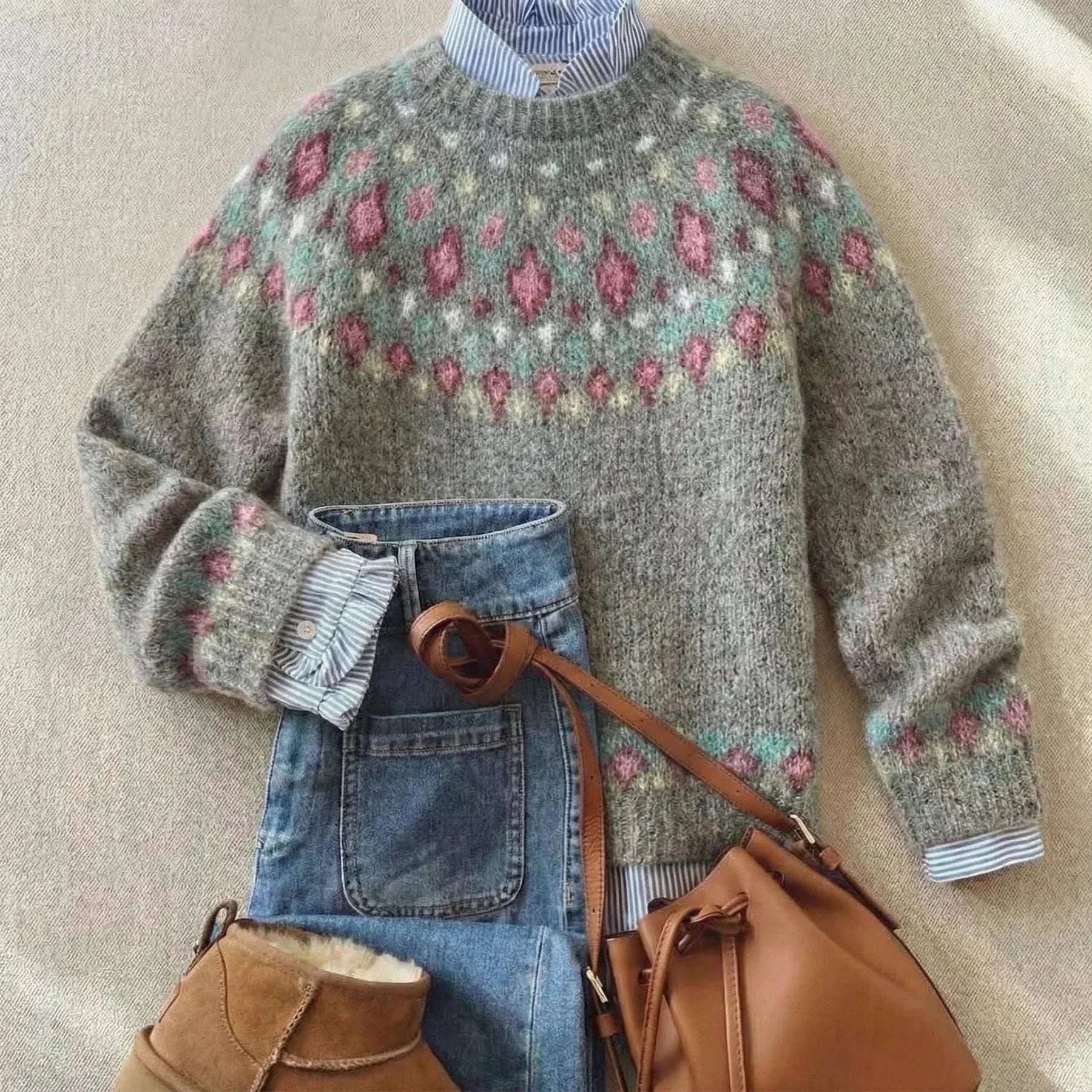 Soft Gray-Chic Vintage Knit Sweater