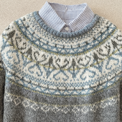 Grey-Chic Vintage Knit Sweater